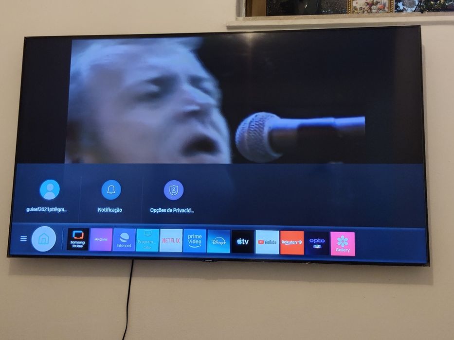 Televisão Samsung plus 75 polegadas em ótima condição