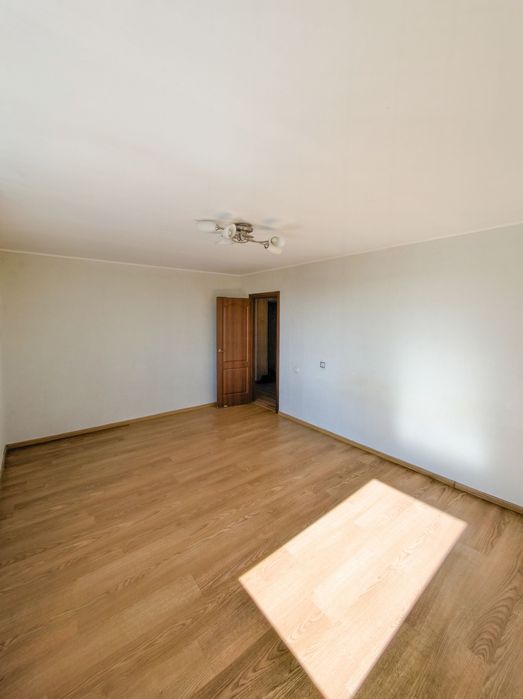 Продаж квартири в цегляному будинку