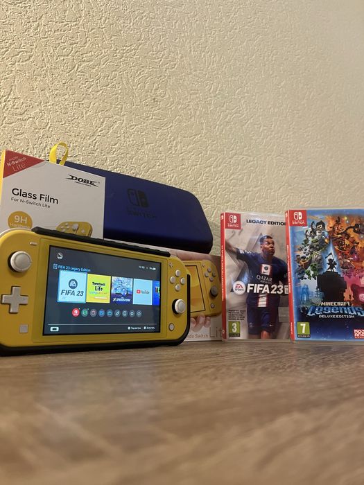 Nintendo Switch Lite Yellow 128GB+FIFA 23+MIinecraft Повний комплект
