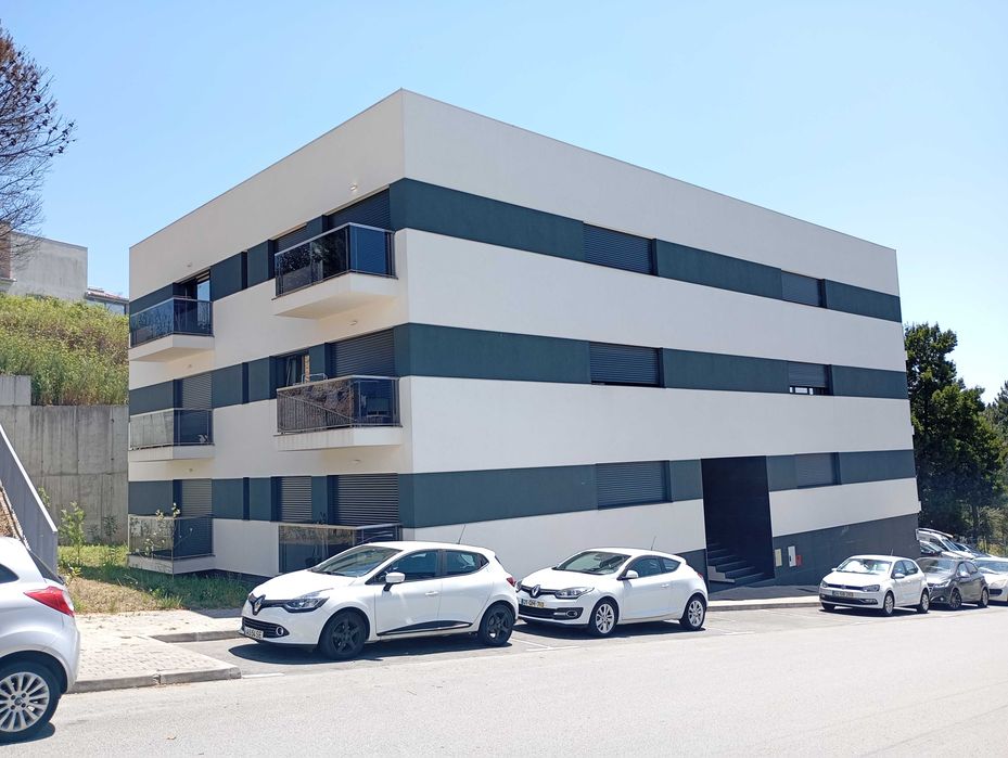 Apartamento T1 pronto a habitar