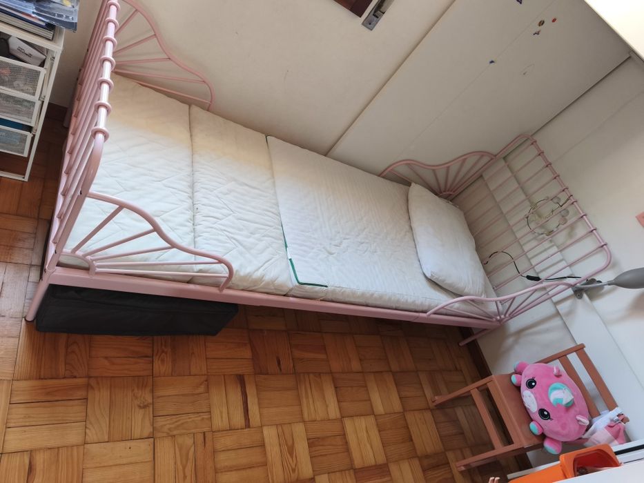 Cama extensível sem colchão