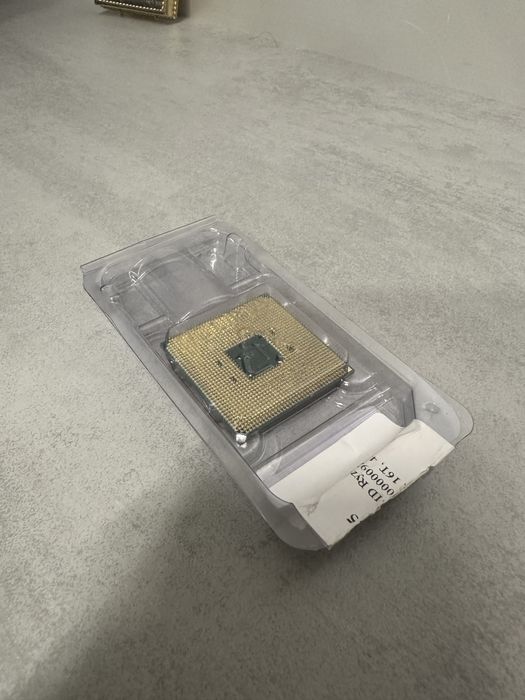 Процесор AMD Ryzen 7 5700x