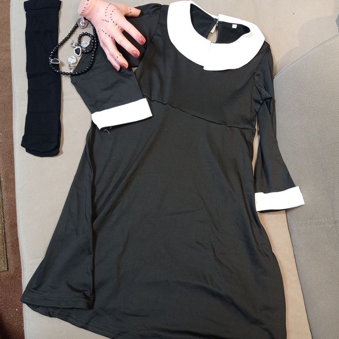 Sukienka strój przebranie Wednesday łapka r.122-128