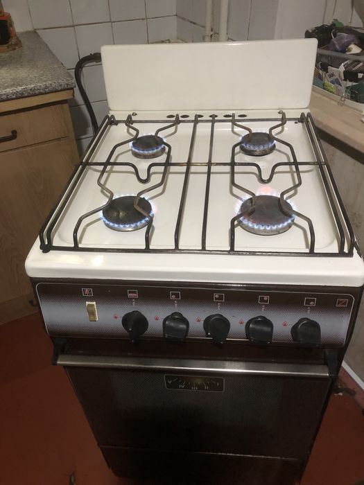 Продам газову плиту (духовка газова) ширина плити 50см