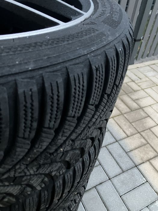 Kola, Opony, felgi aluminiowe 225/45R17