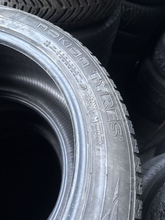 Шини резина 315/40/21 + 275/45/r21 Nokian разноширокий комплект зимні