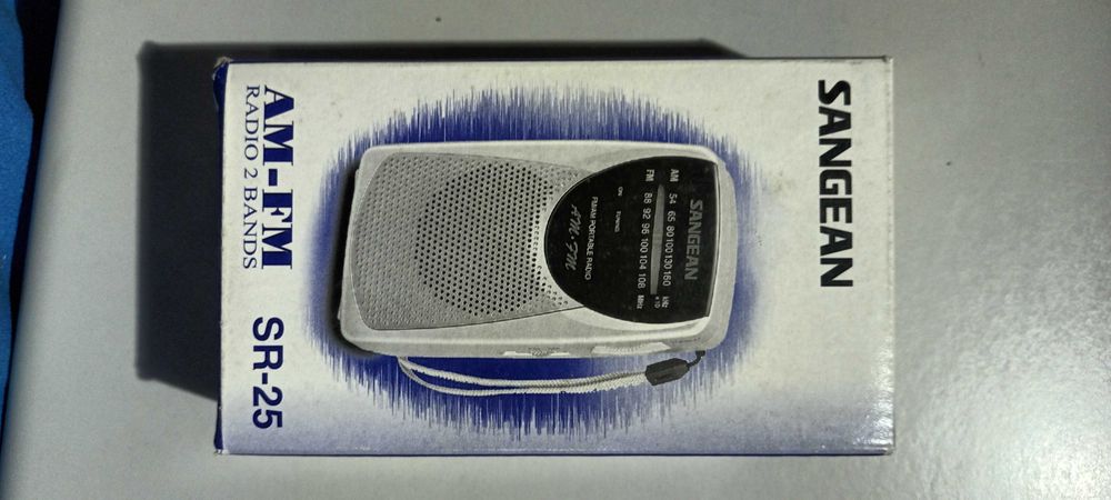 Rádios a pilhas diversos modelos