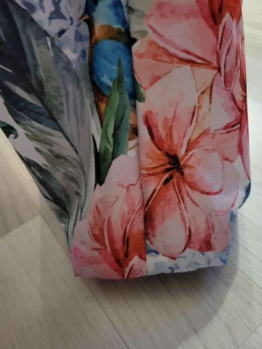Shopperka. Ptaki w kwiatach
