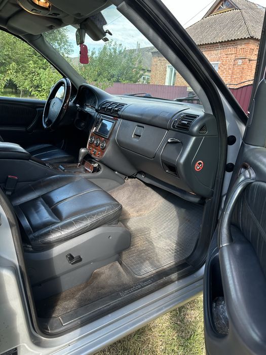 Продам Mercedes ML270