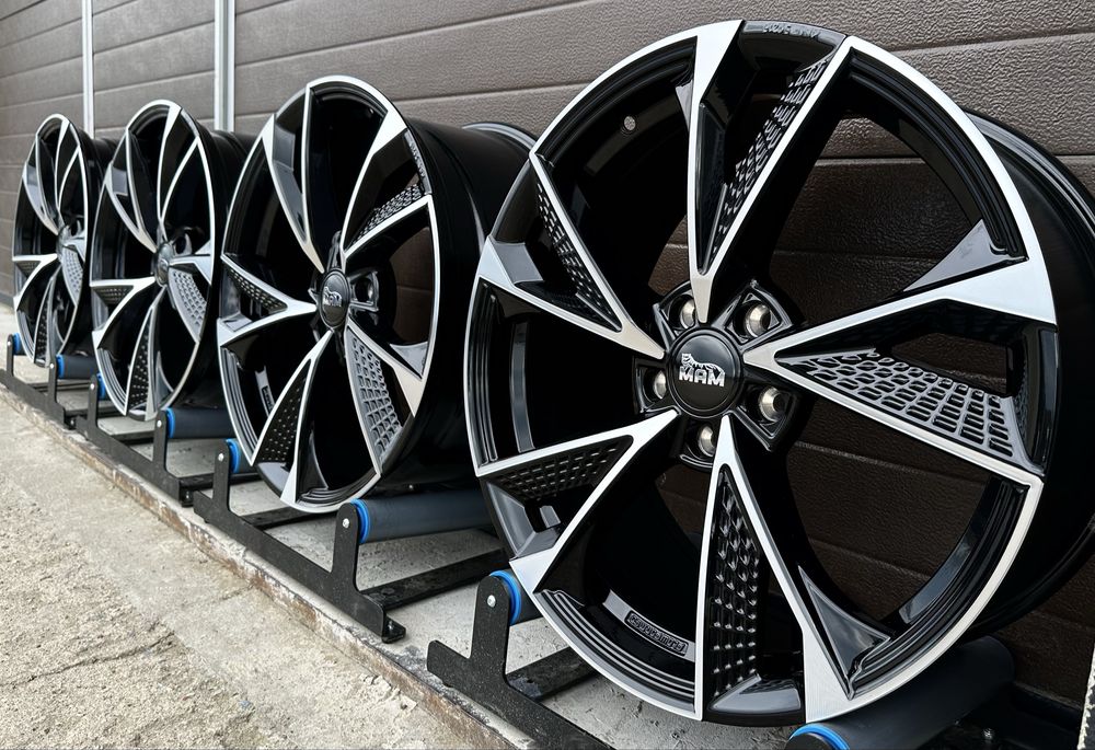 4x felgi aluminiowe NOWE 5x114,3 r18 et45 8J Alufelgi Czarne 18”