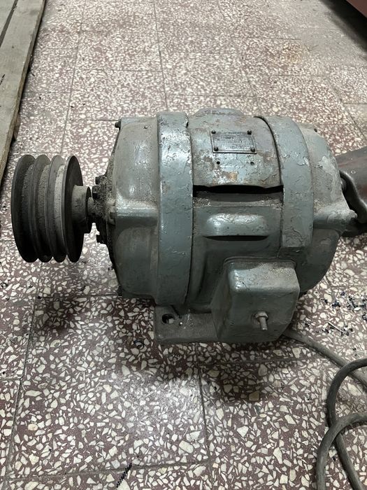 Silnik elektr.  4,4KW - 1430 obr/min