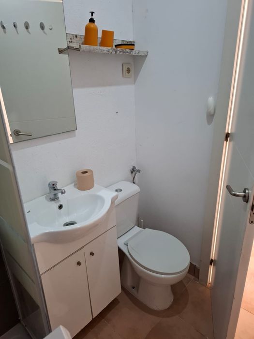 Casa terrea- T1 c/jardim