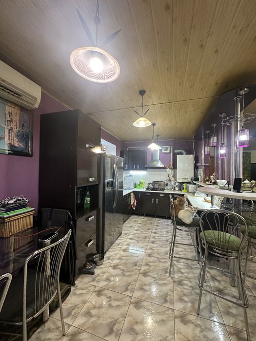 Продам Фасадный Дом на 10 Фонтана