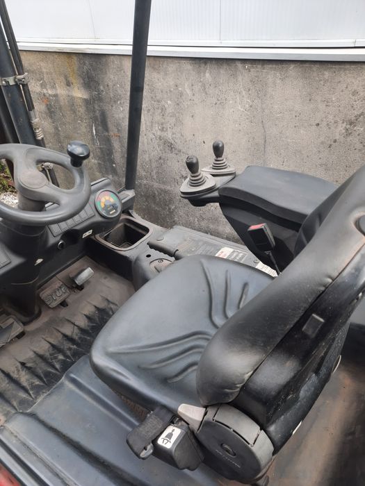 Empilhador Lindl elétrico