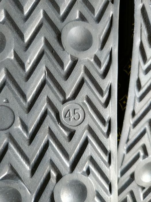 Nowe męskie klapki rozmiar Cropp rozmiar 45