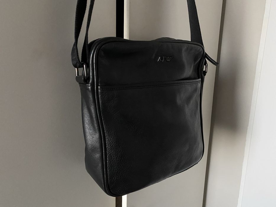 Armanii Jeans skorzana męska listonoszka