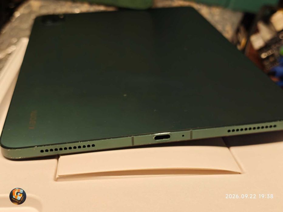 Планшет Xiaomi Mi Pad 5 6/256 Gb Green 21051182C + 2 чехла