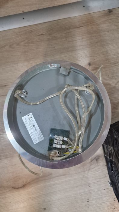 Nowoczesna lampa wisząca 3-punktowa |