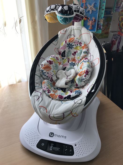 Загойдуючий центр  прокат , укачивающий центр , 4 moms mama roo