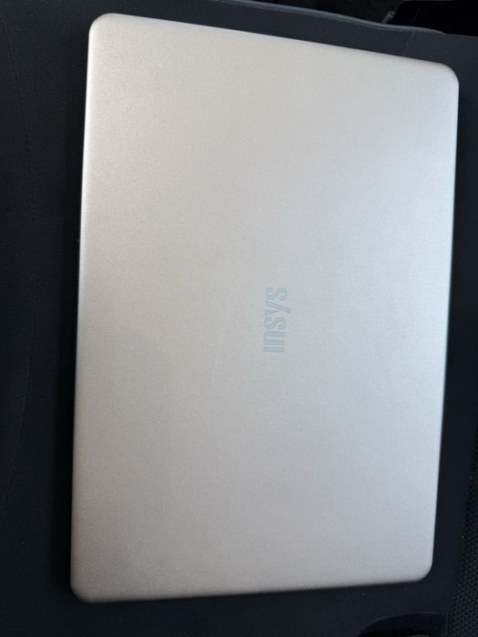 Portatil insys 12”