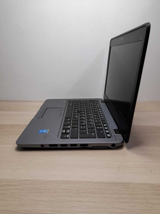 HP EliteBook 820 G2 – Intel Core i5 / 8 GB / 256 GB SSD / Backlit Keyboard64750882689793122
