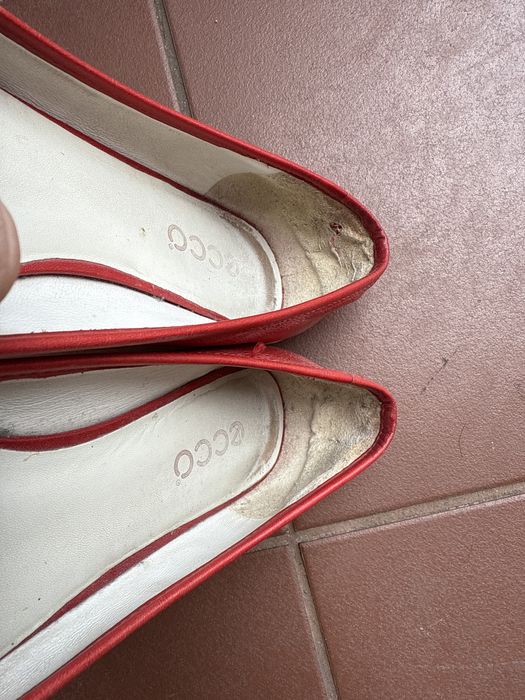 Buty Ecco wsuwane czerwone rozmiar 38 stan dobry używane