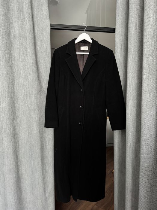 Чорне пальто з вовною і кашеміром
