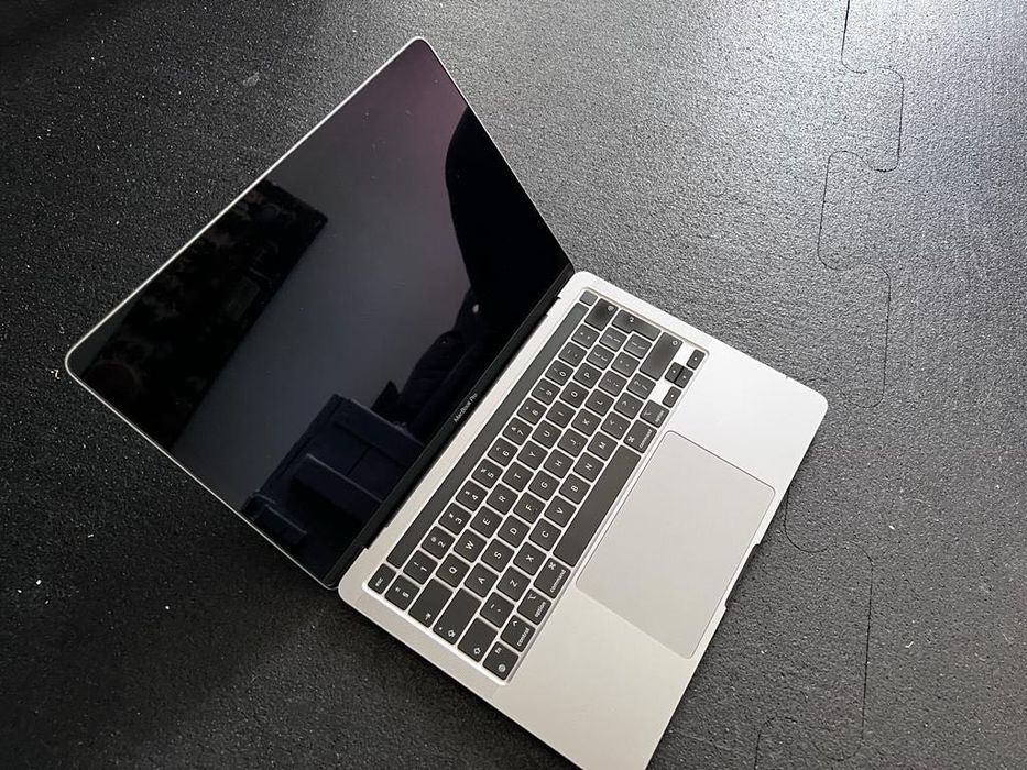 MacBook Pro 13 / M1 / 16GB RAM / 1TB SSD / 2021 : A2338 - IDEALNY