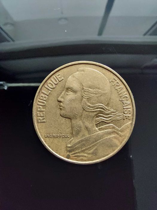 Moneta 20 (1967r.) i 5(1978r.) centimes-ZESTAW 2szt.