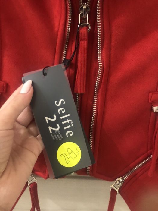 Kurtka czerwona Valentino