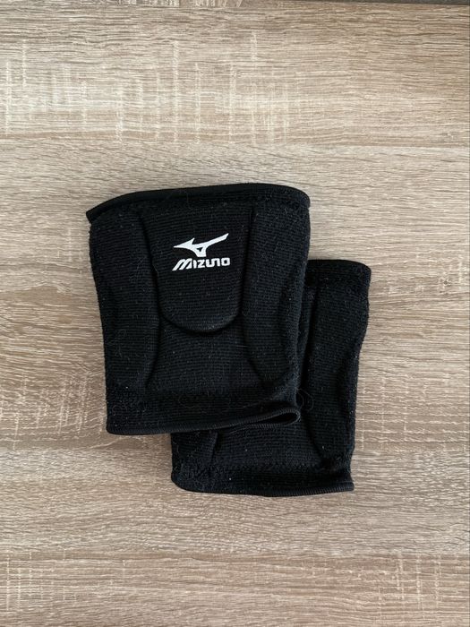 Оригінальні наколінники mizuno