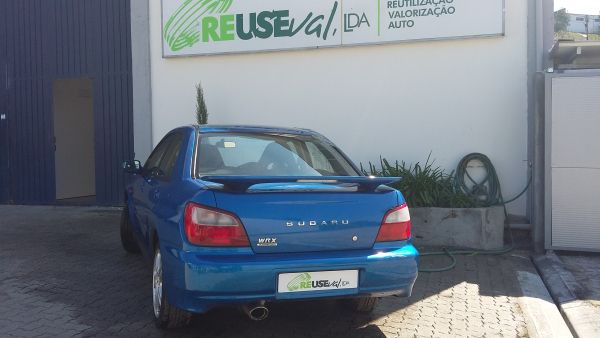 Luz De Tecto Trás / Plafonier Subaru Impreza Três Volumes (Gd)