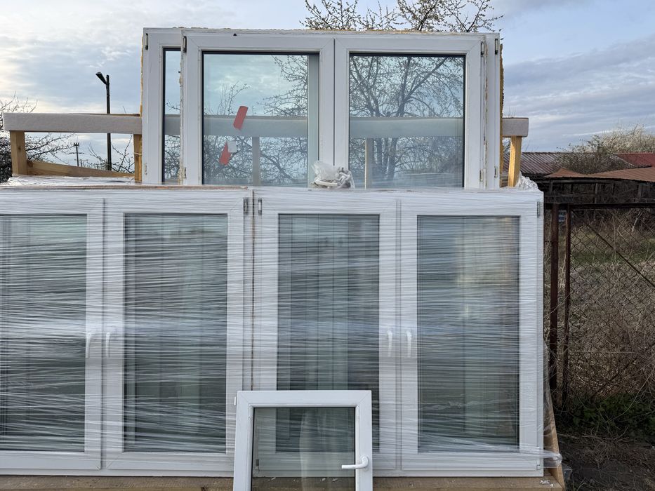 Okna scienne używane