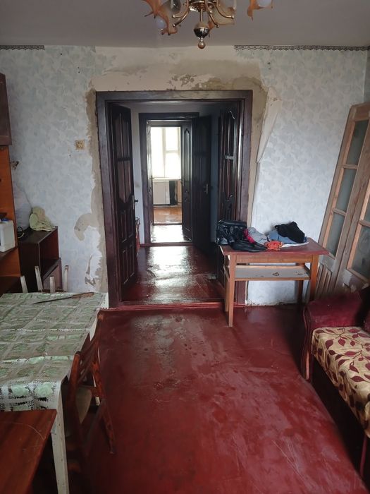 Продам квартиру в смт.Люблинець