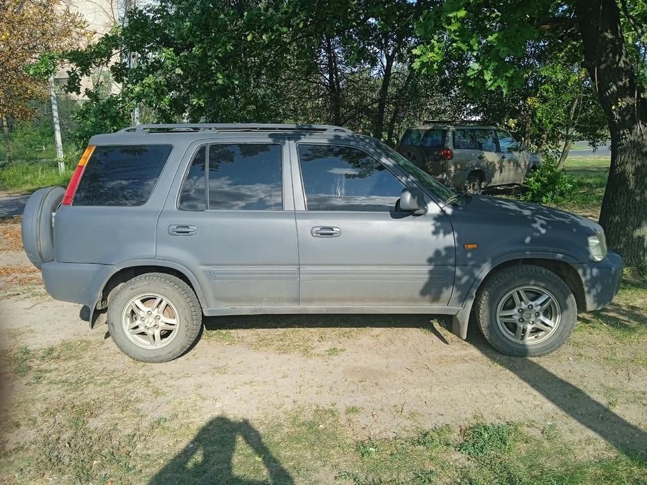 Продається Honda-CR-V 2000 рік, бензин 2.0