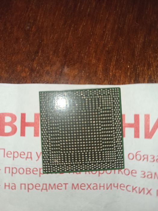 Продам видеочип AMD для ноутбука