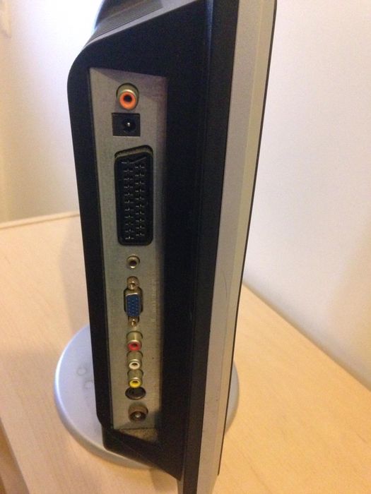 TV com leitor de DVD