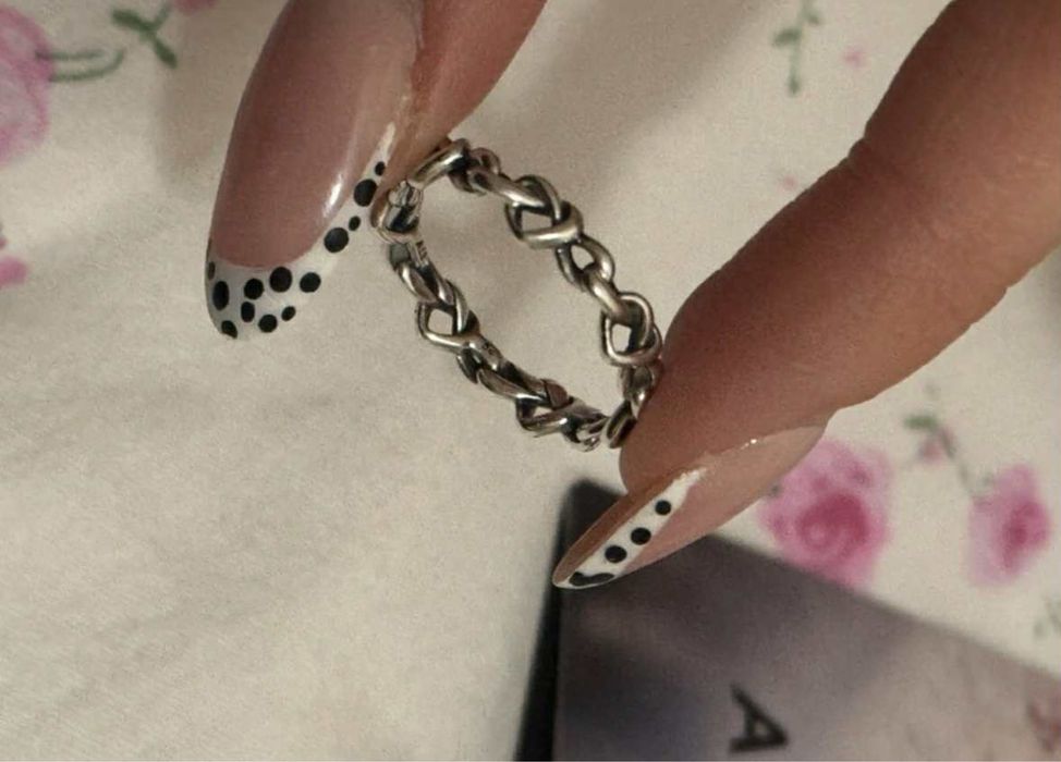 Srebrny pierscionek PANDORA