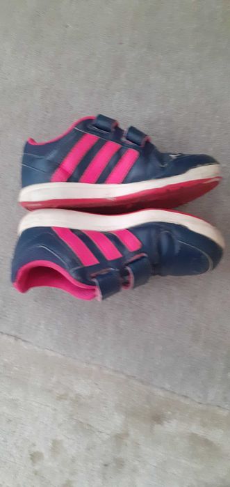 Granatowe buty roz 29 firmy Adidas