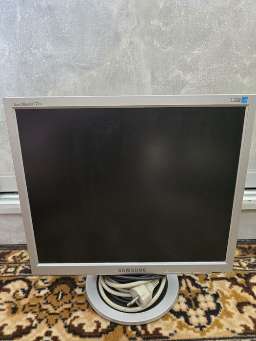 Монітор 17 Samsung SyncMaster 721n