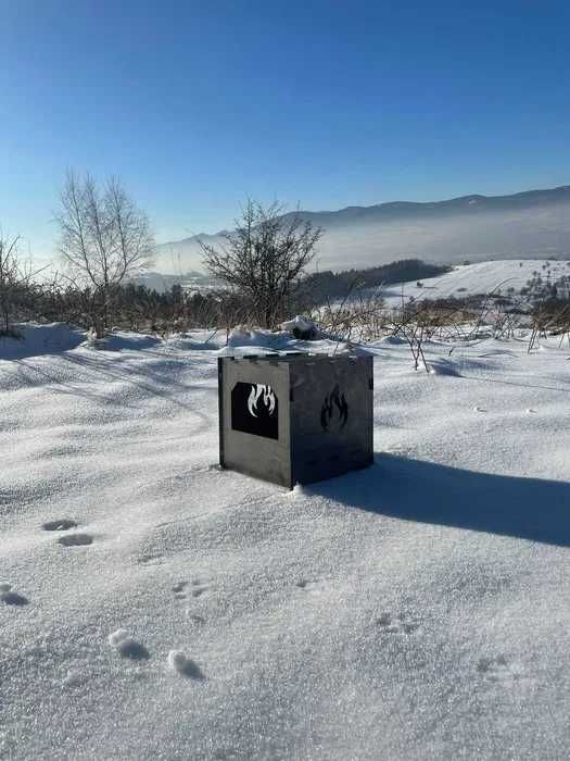 Przenośny składany grill i palenisko – idealny na biwak i do kampera