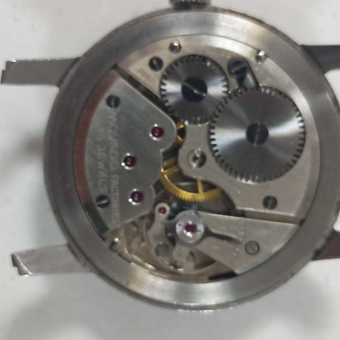 Movado cal. 125 lata 50.