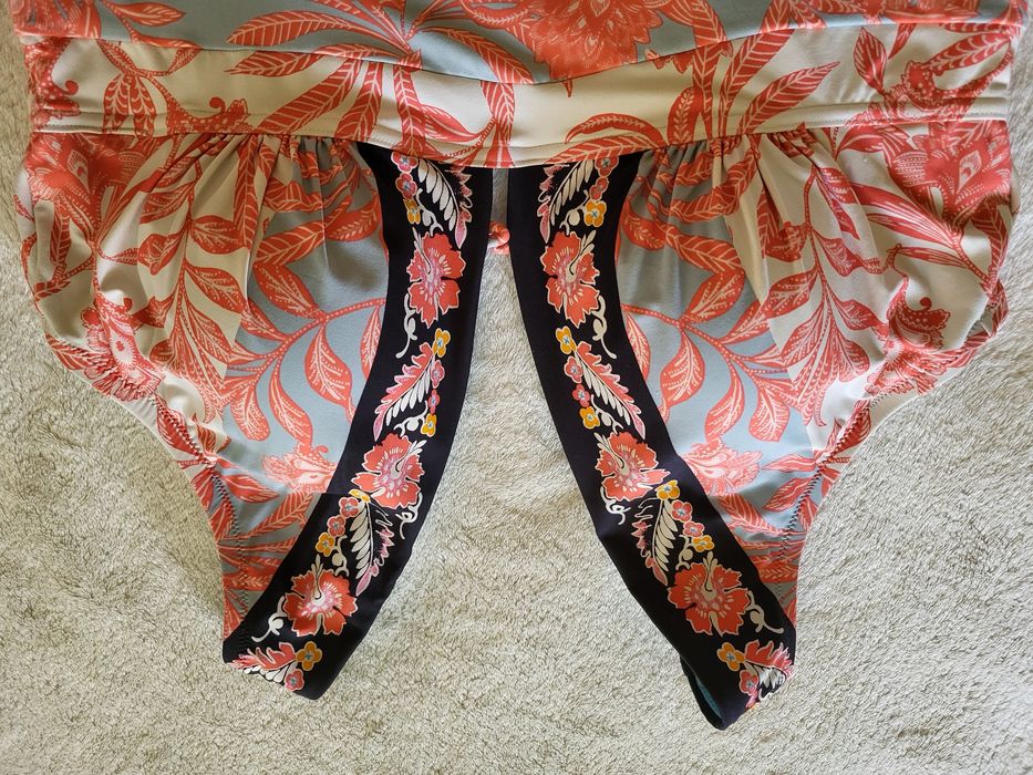 Купальник верх M&S UK 16 EUR 44