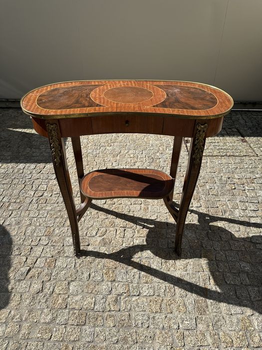 Mesa apoio do sec XIX