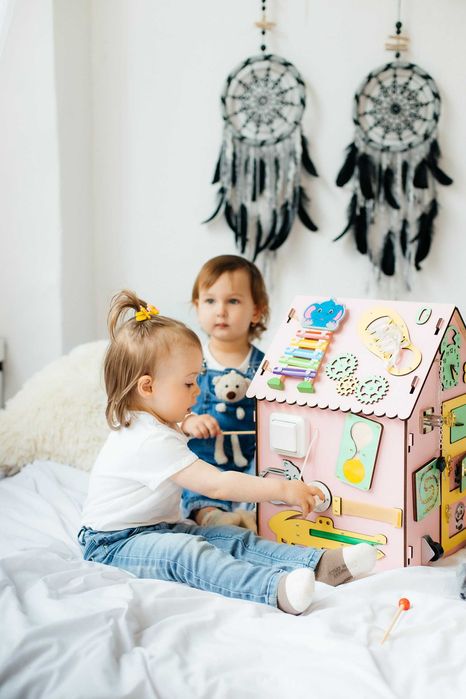 Бізікуб. Бізібудиночок. Бизикуб.