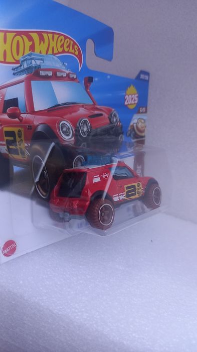 Lil' Roar Hot Wheels