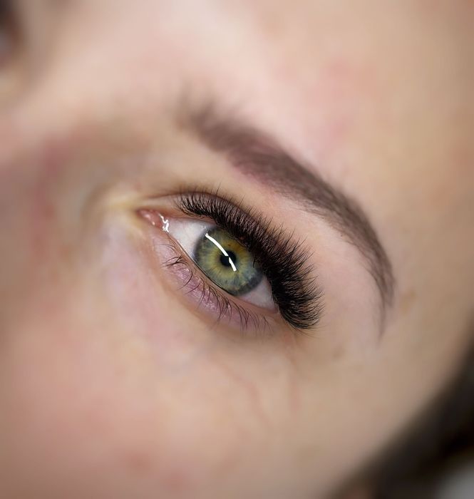 Przedłużanie rzęs