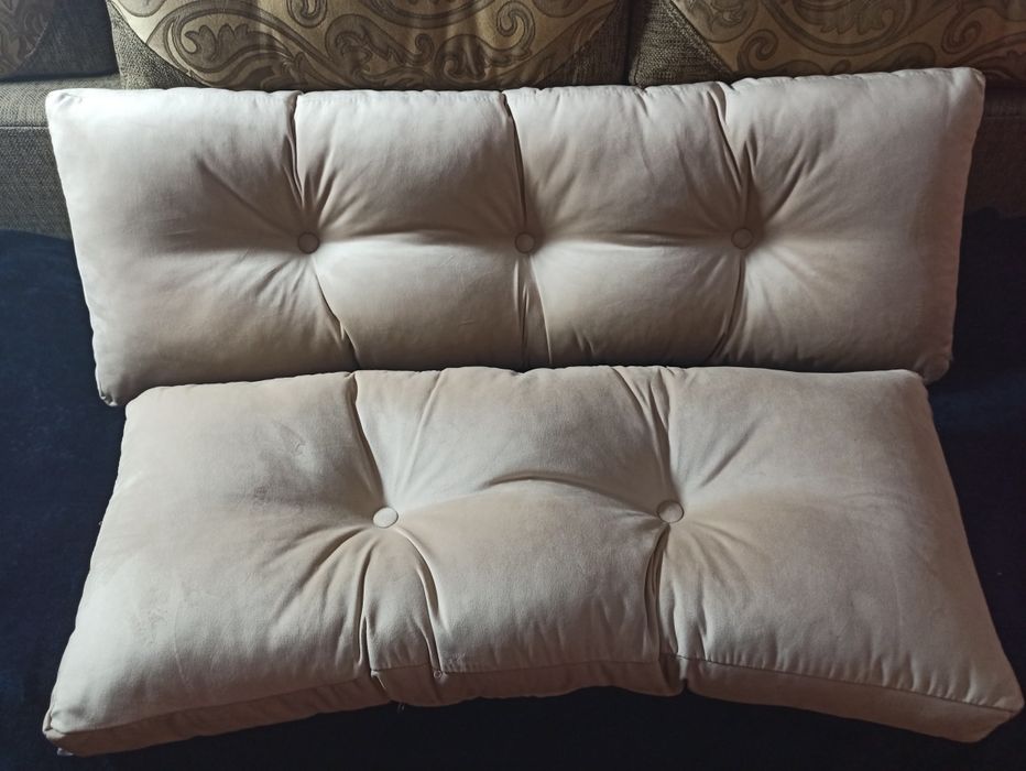 Подушки на диван піддон