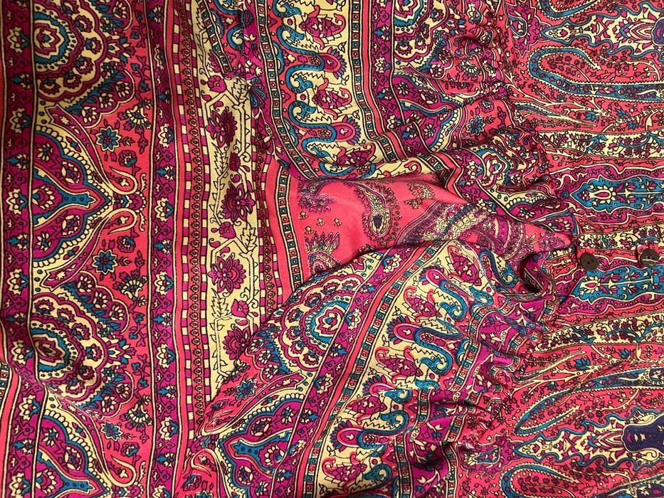 Saia estampada tipo sevilhana