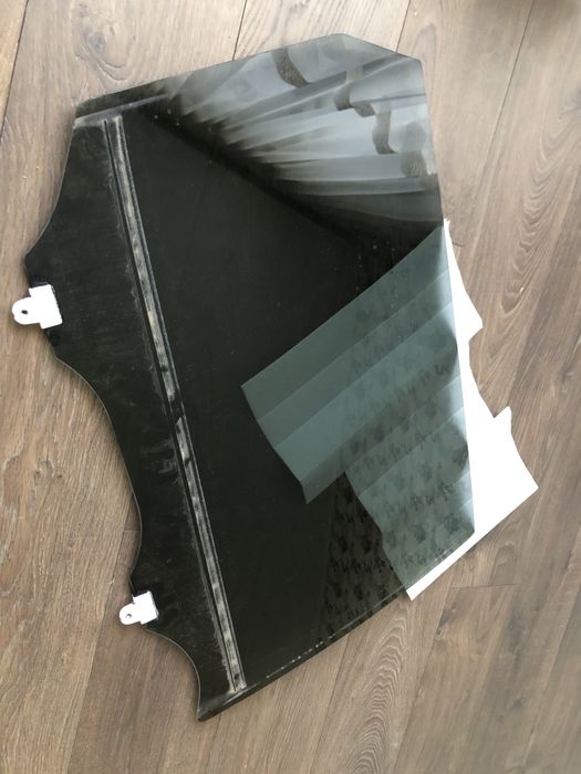 скло Nissan Rogue. X-Trail